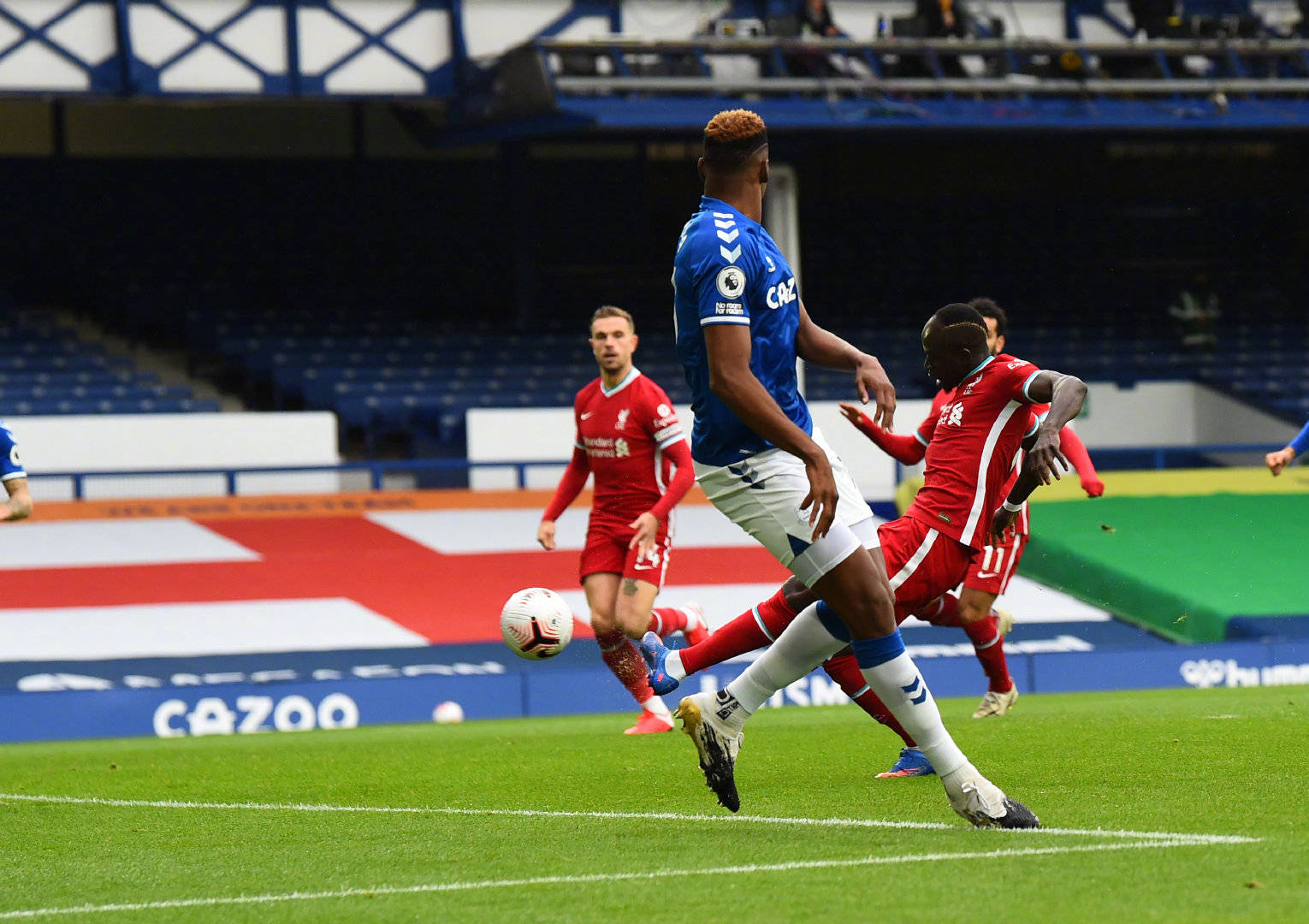 屡次将球精 屡次将球精