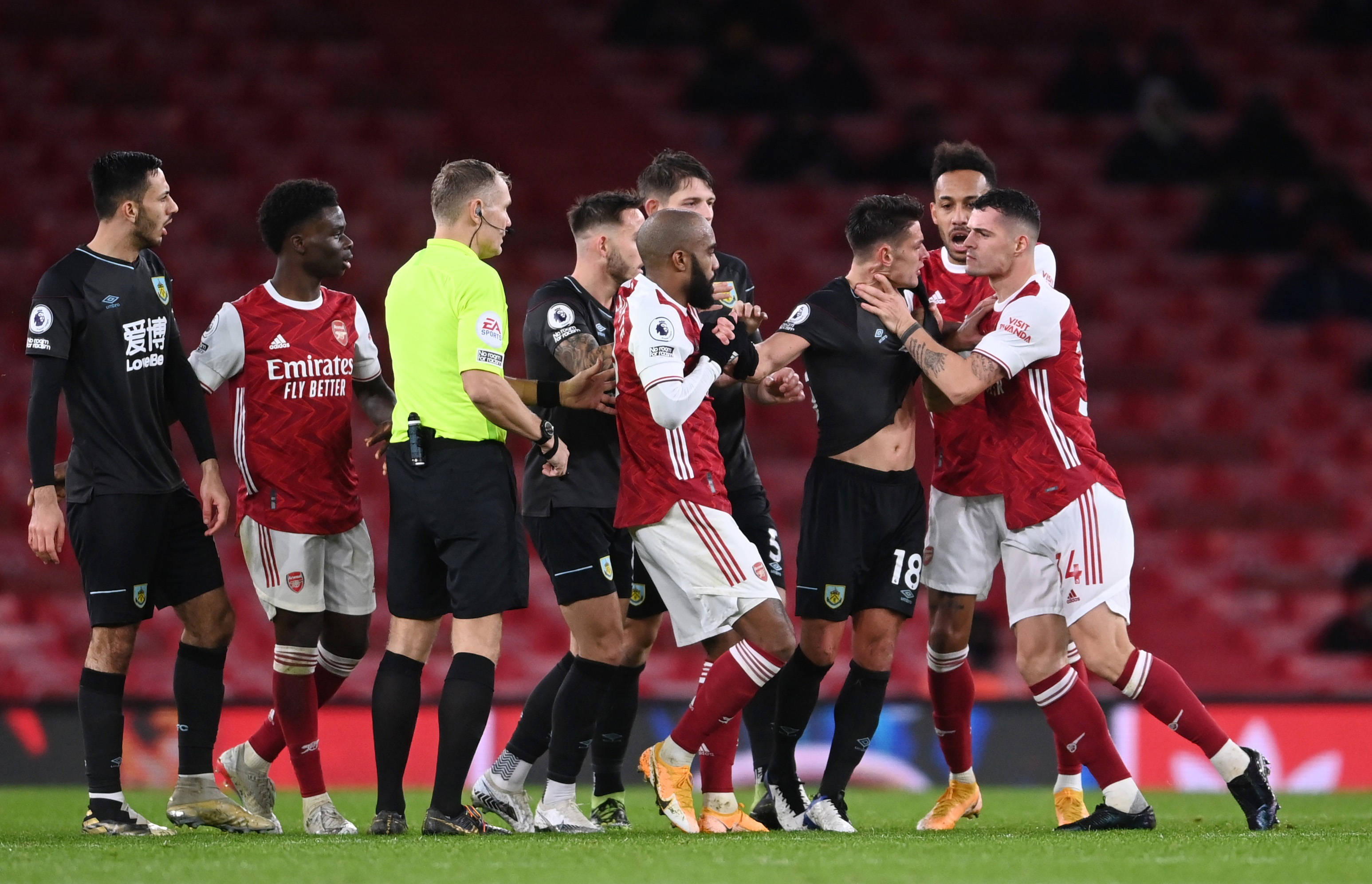 彰显了他出 彰显了他出